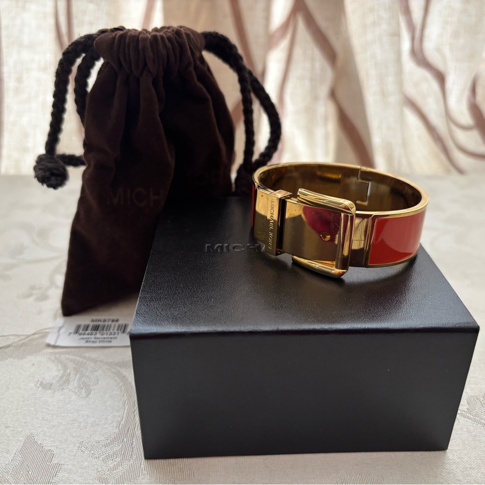 🆕Michael Kors Iconic Orange and Gold Bangle